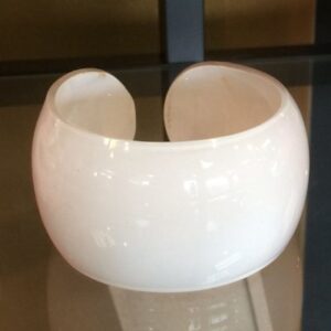 Cherie, Bracelet