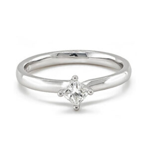18ct White Gold Single Princess Cut Diamond Ring .31ct