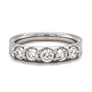 18ct White Gold Five Diamond Claw Set Ring Total 1.06cts