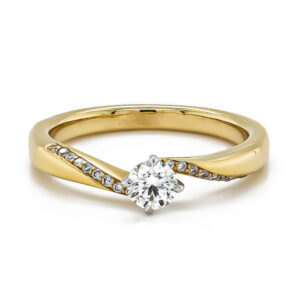 18ct Yellow And White Diamond Twisted Shoulders Ring .40cts