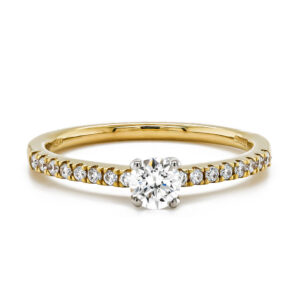 18ct Yellow Gold Brilliant Cut Diamond Claw Set Ring with Brilliant Cut Diamond Shoulders