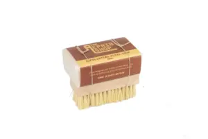 Exfoliating Olive Soap & Nail Brush Set for Rejuvenated Skin