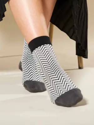 Peper Harrow Women’s Socks - Unique Zigzag Design for Comfort Grey