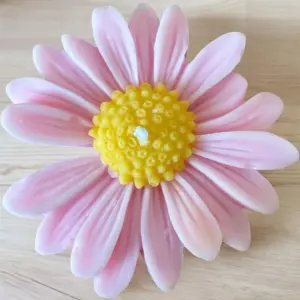 Pink Daisy Mini Candle - Delightful Aroma Home Fragrance