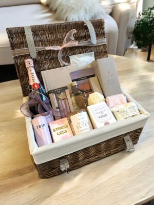 Total Relaxation with Champagne - Unwind Elegantly | Buy Now