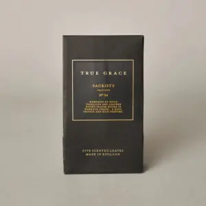 Sacristy Scented Leaves - Warm Fragrance for Any Space