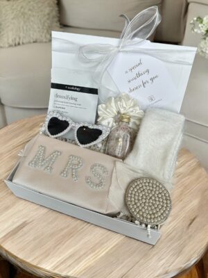 Pearl-Perfect Bride Box - Elegant Bridal Gift Set