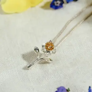 Mini Daffodil Pendant