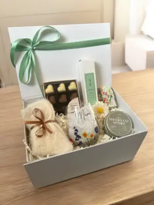 Mum’s Serenity Gift Box - Pamper with Sage, Eucalyptus Scents