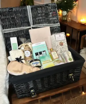 Self Care Luxe Hamper: Ultimate Relaxation for Her