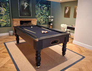 Signature Chatsworth Pool Table: 6ft, 7ft