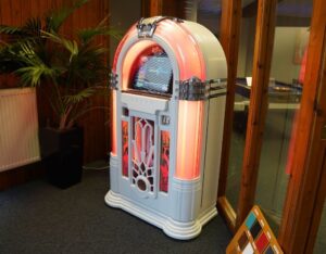 Sound Leisure Melody Slim Line Digital Jukebox: Showroom Clearance
